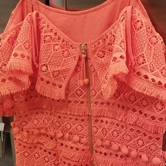 💕SAYLOR💕 Edith Lace Crochet PlaySuit Romper Coral Small S NWT - Picture 10 of 15